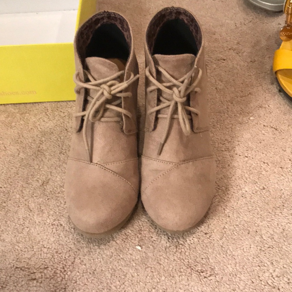 Suede bootie